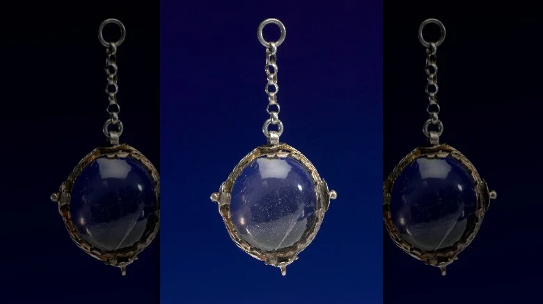 Le Cristal de John Dee