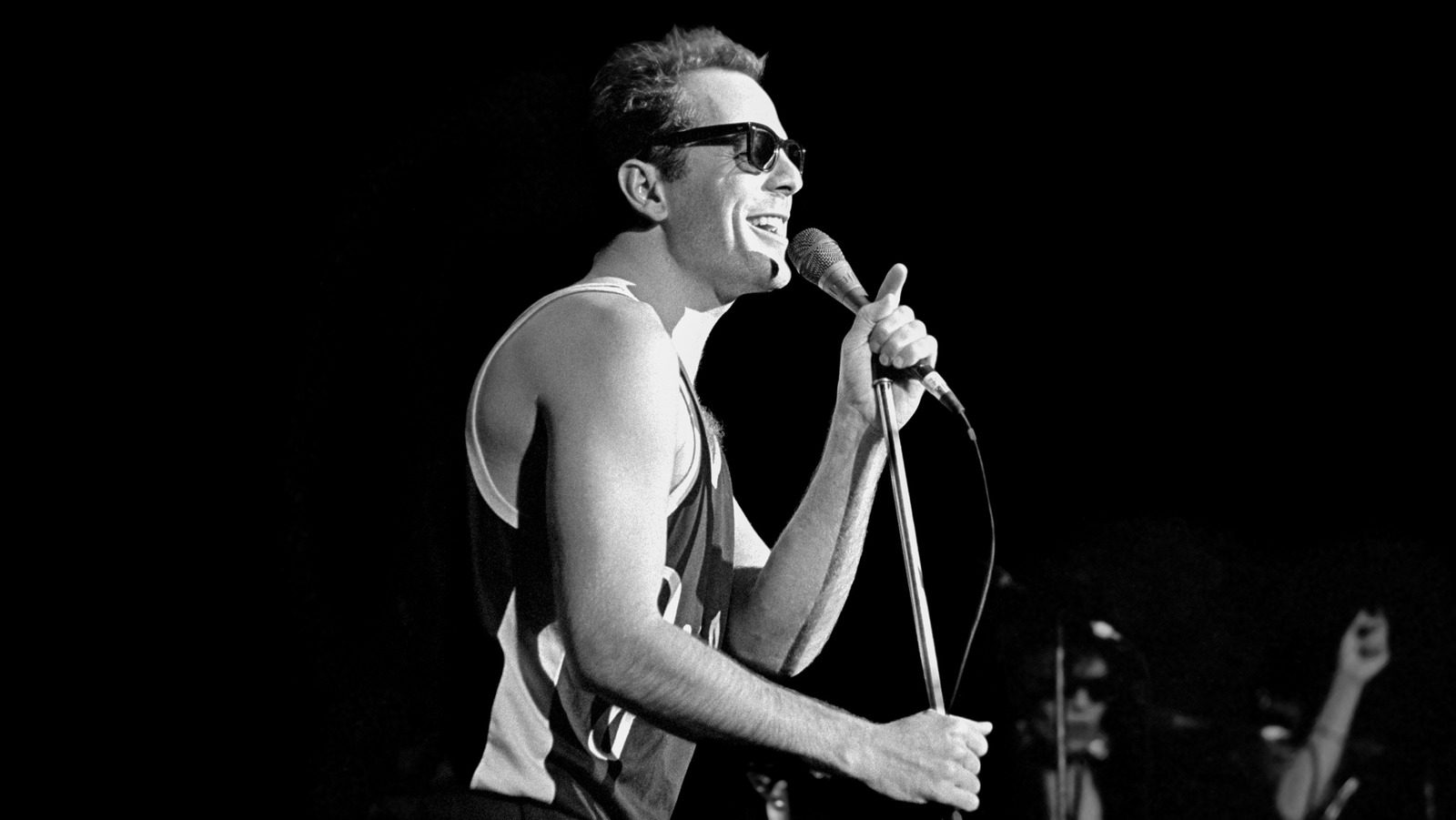 12 Acteurs Célèbres Ayant Eu des Hits Pop dans le Top 10