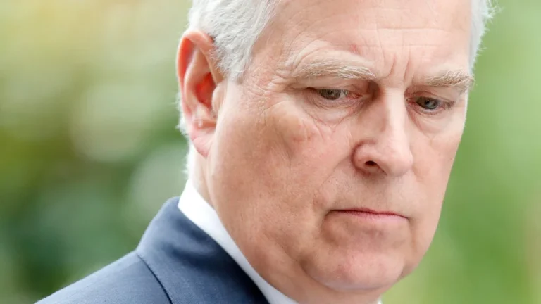 Affaire Prince Andrew: L&rsquo;étrange allégation de Ghislaine Maxwell