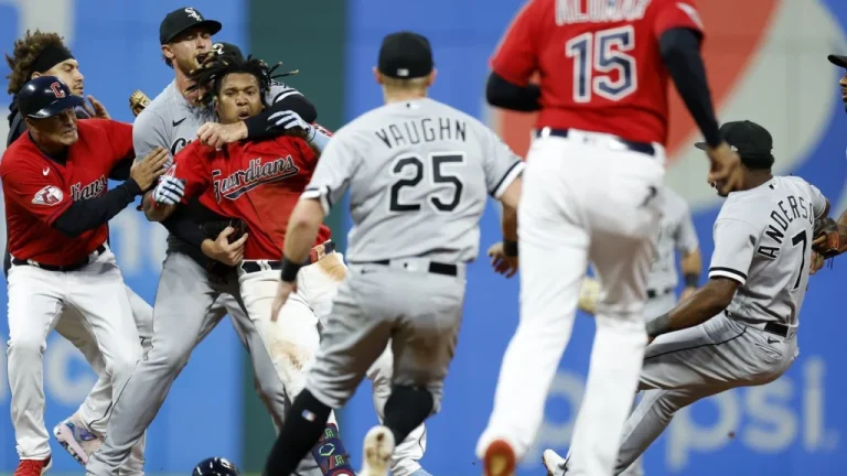 Bagarres MLB Intenses et Dérapages Surprenants