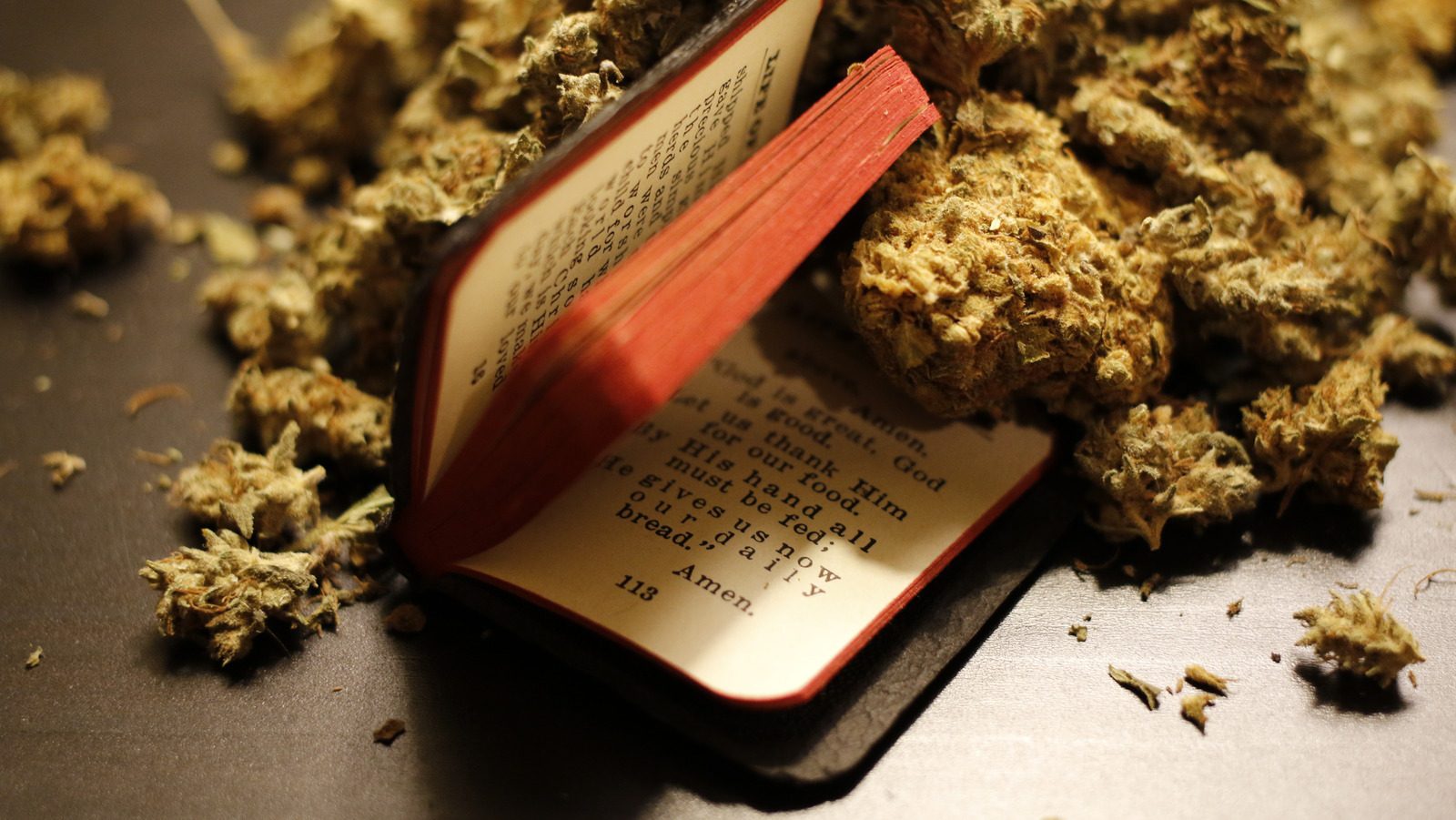 Ce que disent les religions sur la marijuana et son usage