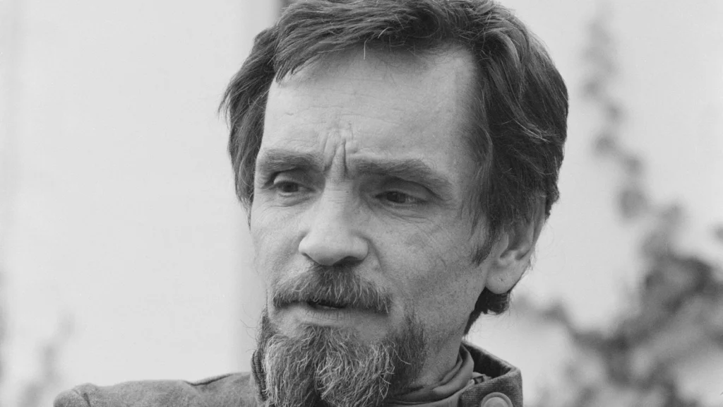 Ce que nous savons sur le père de Charles Manson