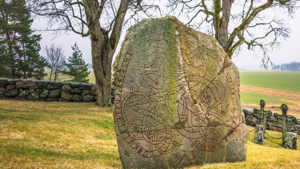 Découverte de la plus ancienne runestone et ses secrets révélés
