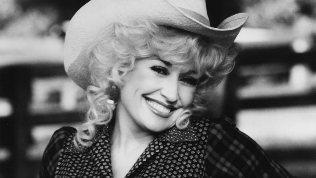 Dolly Parton: Vie en Montagne, Amour et Valeurs Familiales