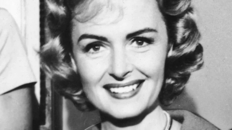 Donna Reed de l&rsquo;enfance à icône d&rsquo;Hollywood – Son histoire