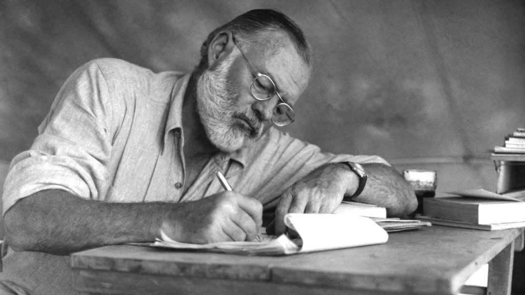 Ernest Hemingway et ses deux crashs aériens en quelques heures