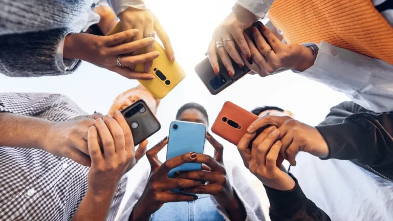 Impact des Téléphones Mobiles sur les Éléments en Danger