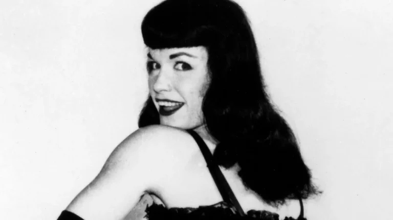 L&rsquo;Histoire Tragique de Bettie Page, Reine des Pin-Ups des Années 50