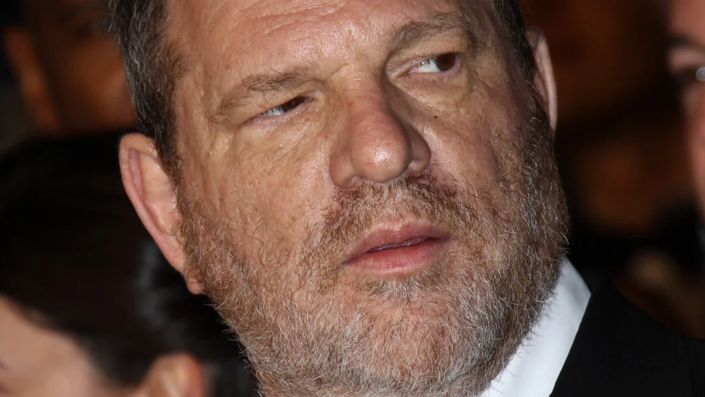 La Relation Troublante entre Harvey Weinstein et Jeffrey Epstein