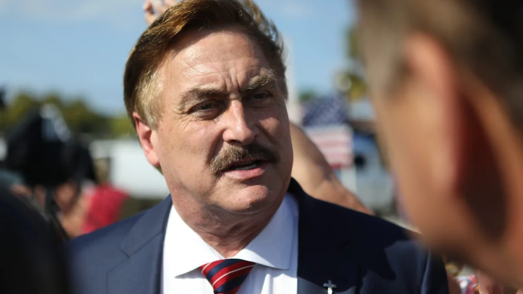 La Vie Complexe de Mike Lindell, Fondateur de My Pillow