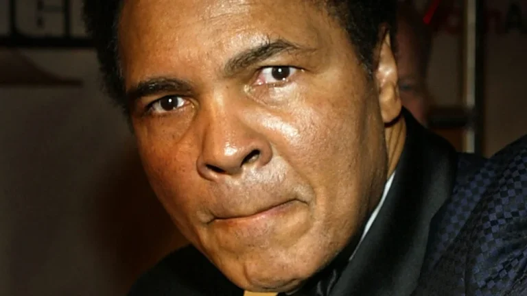 La fille de Muhammad Ali choisit la boxe, avec ou sans son père