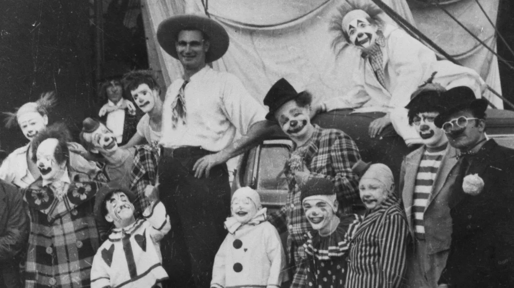 La vie au cirque au XIXe siècle: Travail, aventures et dangers