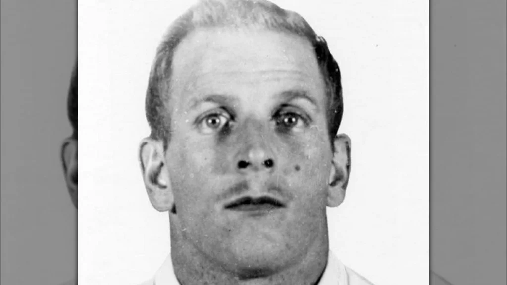 Le Destin de la Fille d'Edward Wayne Edwards qui Trahit son Père