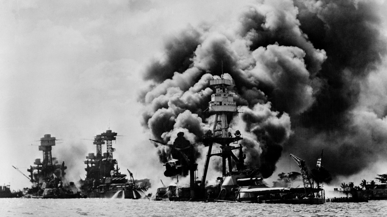 Le Secret Macabre de la Fuite d'Huile à Pearl Harbor
