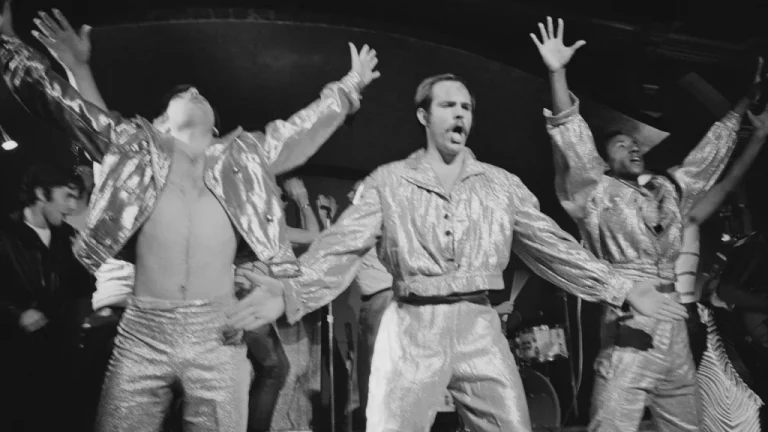 Le revirement de carrière surprenant de Robert Leonard de Sha Na Na