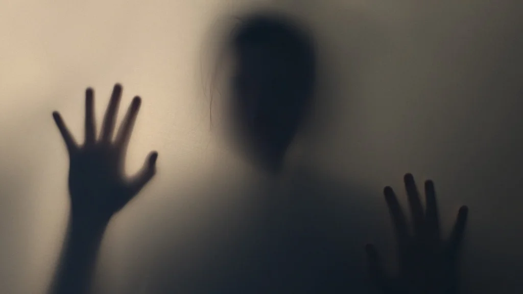 L'effrayante légende urbaine des Trois hommes et un bébé