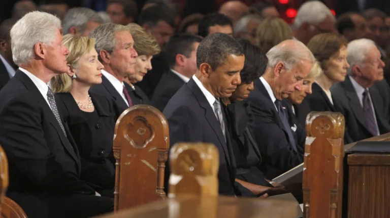 Les 5 Anciens Présidents Américains Encore Vivants en 2023