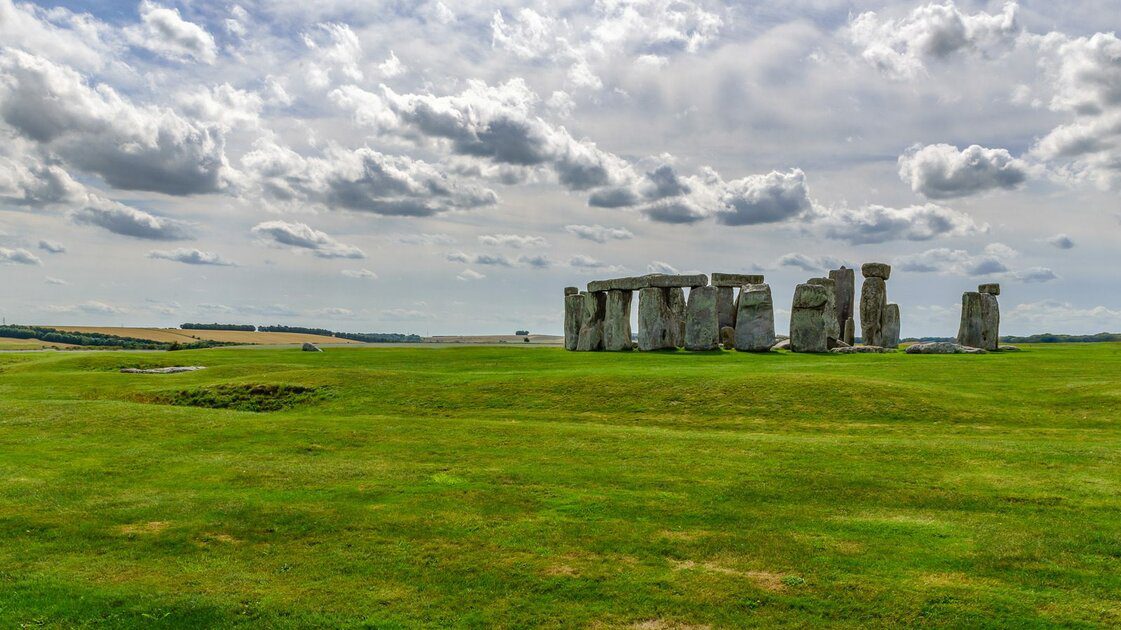 Les Henge Plus Grand Que Stonehenge dans le Monde