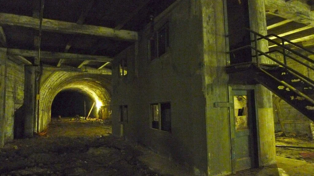 Les Tunnels Secrets des Bars de LA à l'Ère de la Prohibition