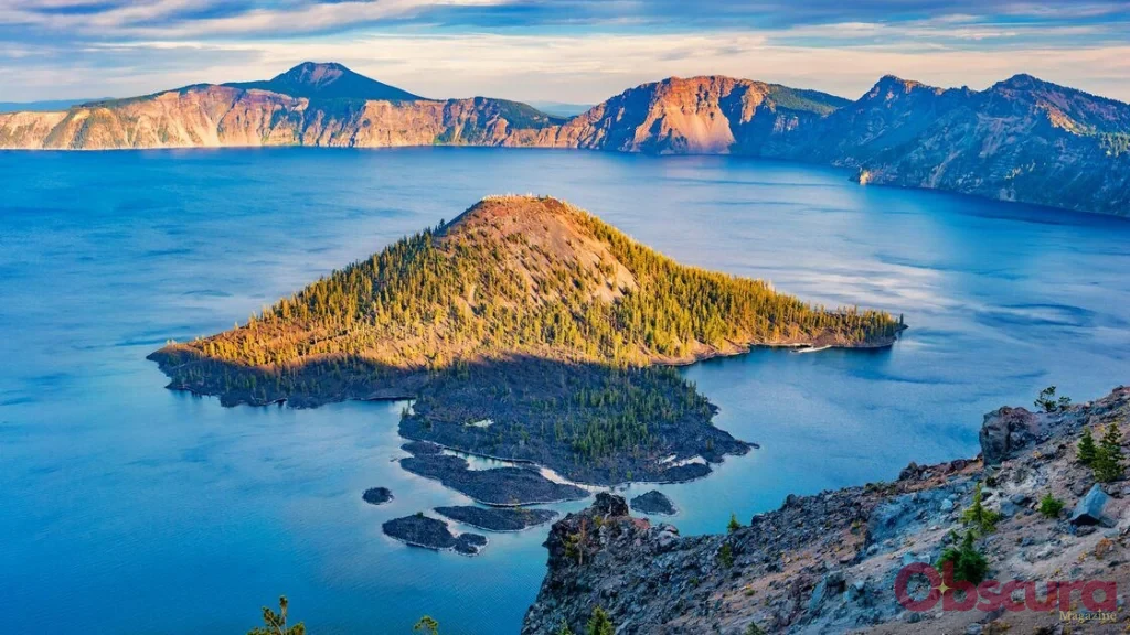 Les meurtres mystérieux et non résolus du lac Crater en 1952