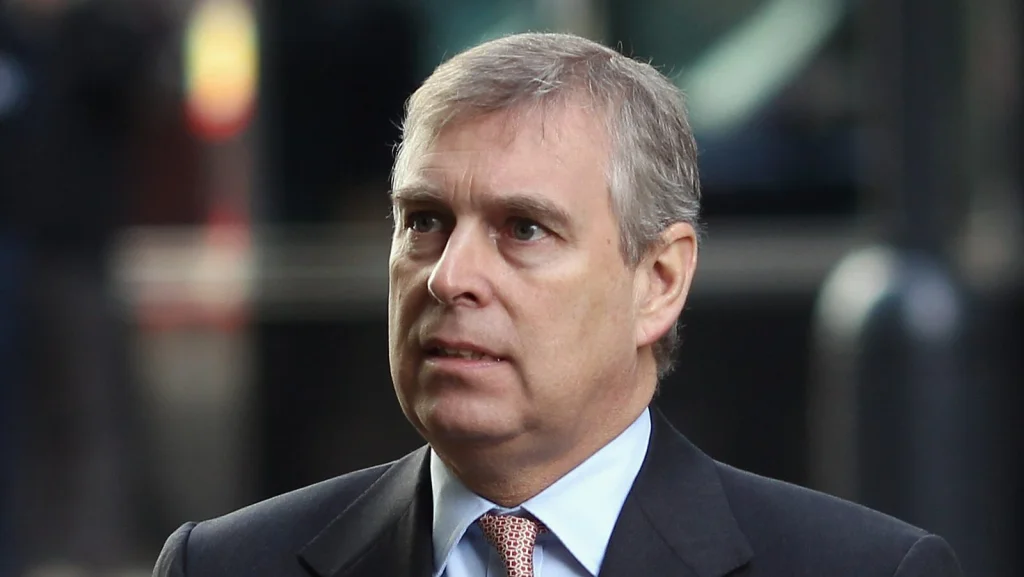 Les soucis financiers à l'origine de l'amitié entre le Prince Andrew et Epstein