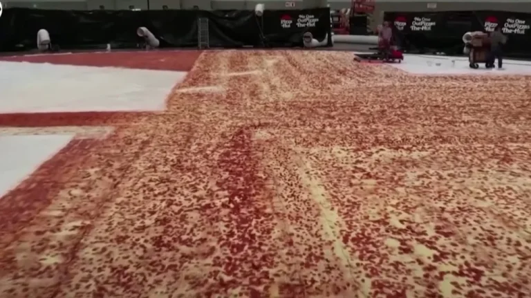 L&rsquo;histoire de la plus grande pizza du monde à 13 580 pieds