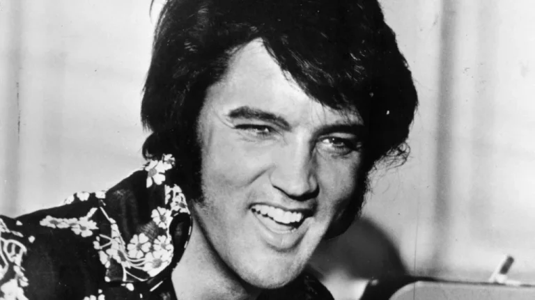 L&rsquo;influence insolite des voisins d&rsquo;Elvis Presley sur sa carrière