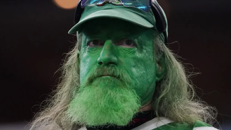 Moments Extrêmes des Fans NFL Qui Ont Dépassé les Bornes