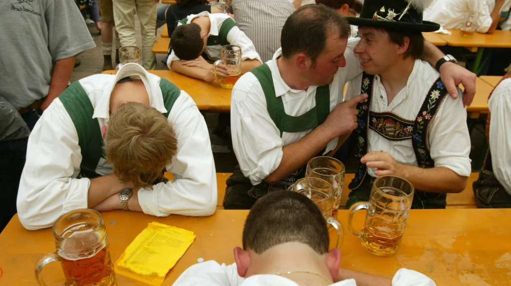 Pourquoi l'Oktoberfest entraîne-t-il de nombreuses intoxications alcooliques