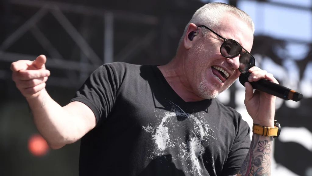 Steve Harwell de Smash Mouth décède tragiquement à 56 ans
