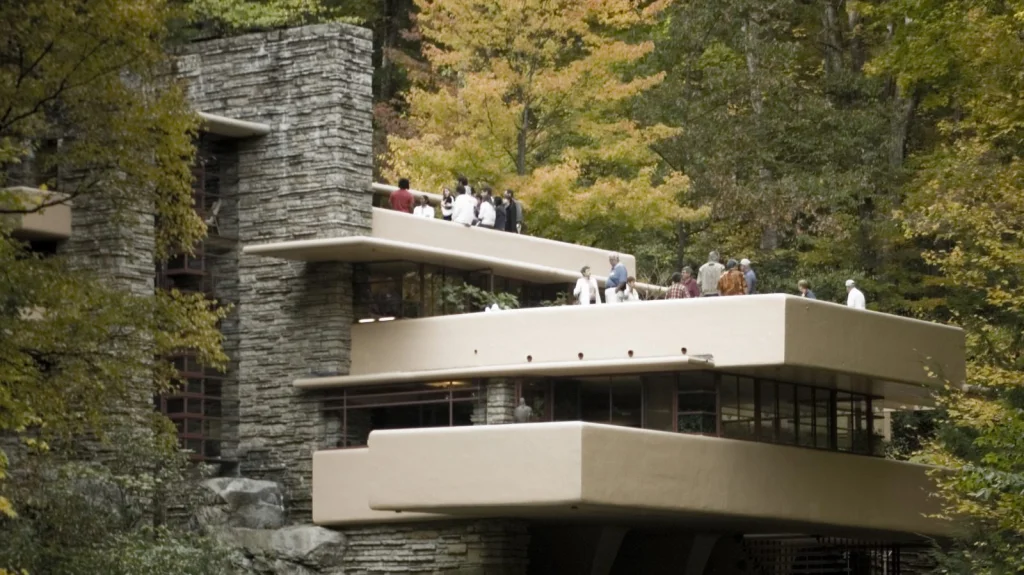 Détails tragiques sur Frank Lloyd Wright, architecte célèbre