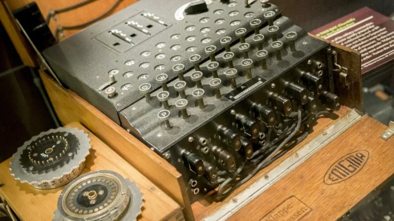 Fonctionnement réel de la machine Enigma de l&rsquo;Allemagne nazie