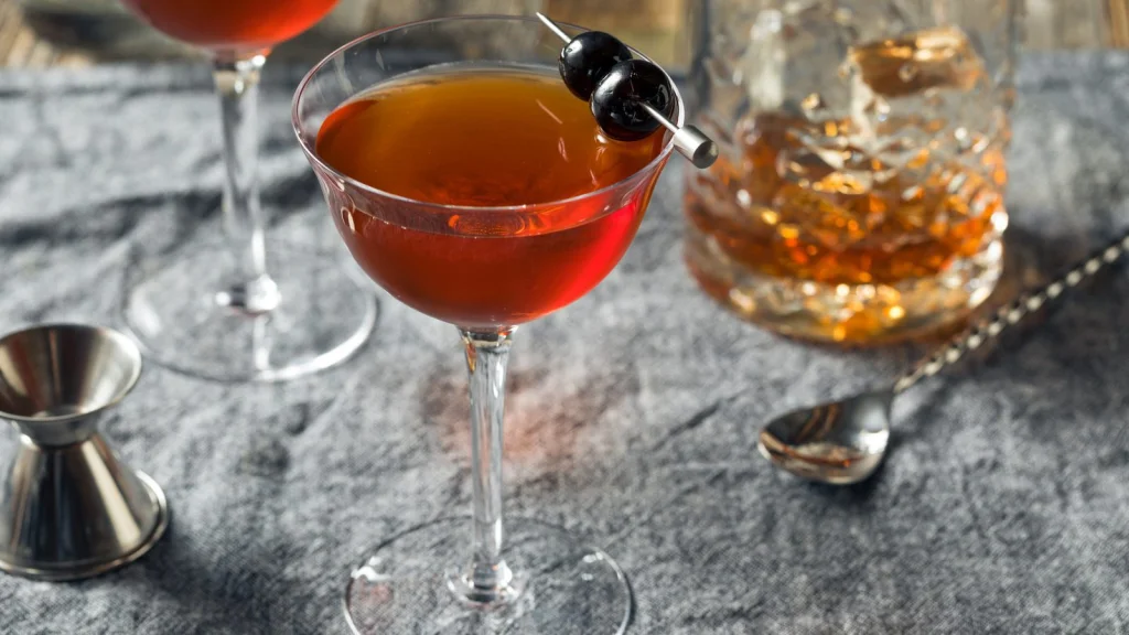 Histoire du Cocktail Classique Rob Roy et son Origine
