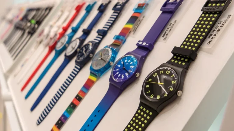 Le destin des montres Swatch, accessoire phare des années 80