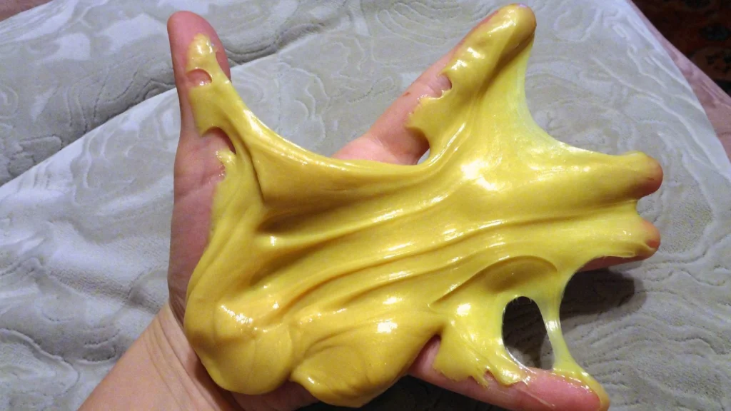 Le destin fascinant du Silly Putty, une invention ludique