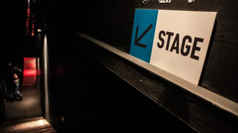 Les Demandes les Plus Insolites en Coulisses des Stars