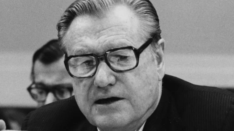 Mort Scandaleuse de Nelson Rockefeller en 1979, un Choc Historique