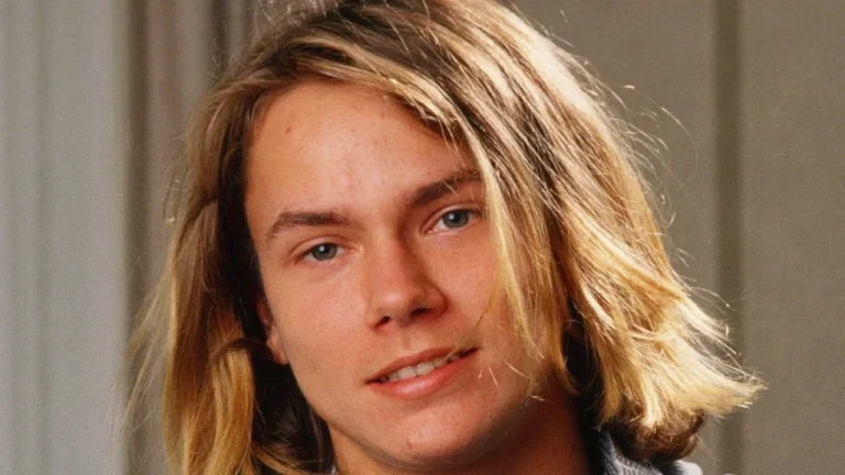 Mort tragique de River Phoenix et théories du complot étranges