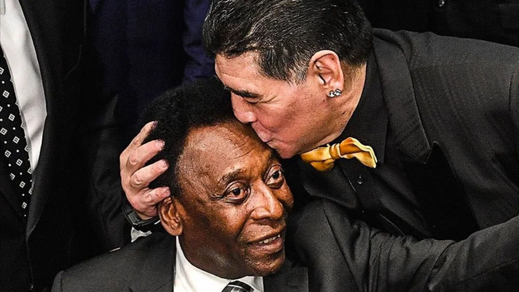 Pele contre Maradona: Explication de leur rivalité légendaire