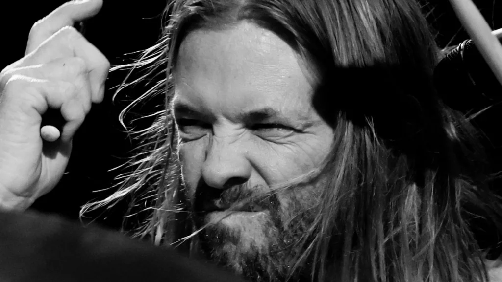 Pourquoi Taylor Hawkins a préféré Dave Grohl à Alanis Morissette