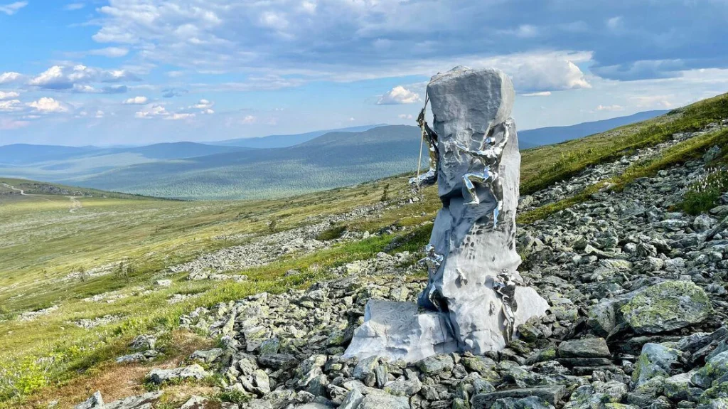 Pourquoi les familles de l'incident du col Dyatlov rejettent l'explication officielle