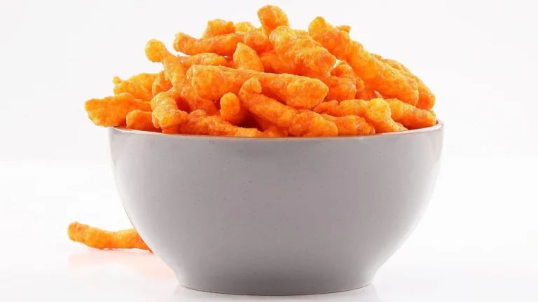 Pourquoi les scientifiques étudient les oiseaux avec des Cheetos