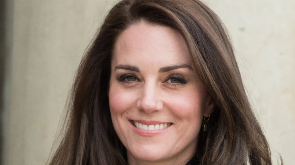 Si Kate Middleton Avait eu des Jumeaux, Qui Serait Roi