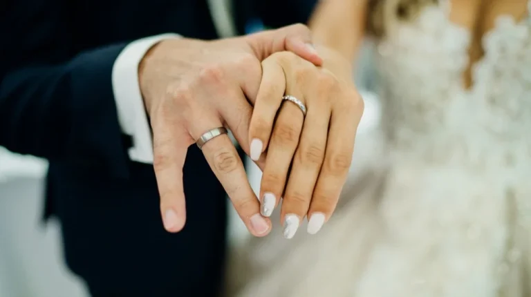 Tradition des anneaux de mariage dans le judaïsme et leur signification