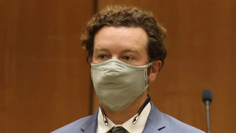 Photo de Danny Masterson au tribunal