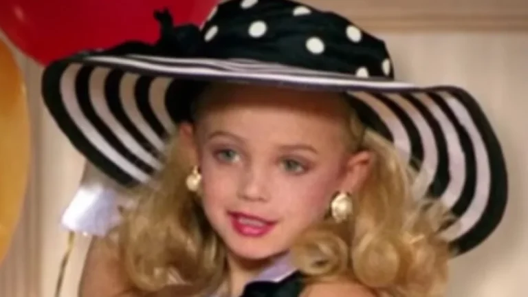 Chronologie complète de l&rsquo;affaire JonBenet Ramsey décryptée