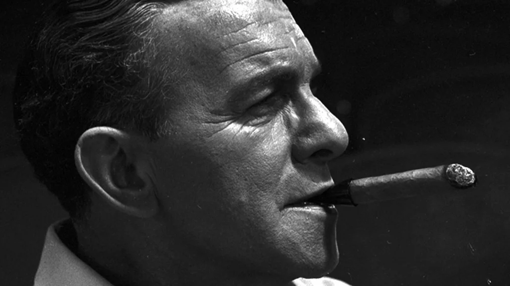 Découvrez le vrai nom de George Burns, icône de Hollywood