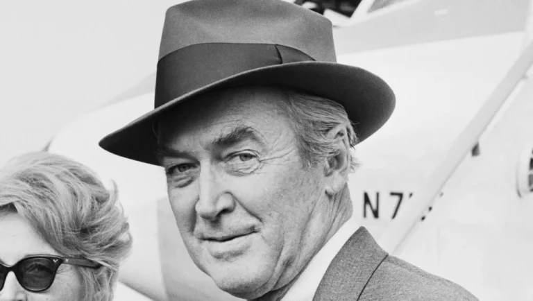 Jimmy Stewart rend hommage à son chien par un poème émouvant