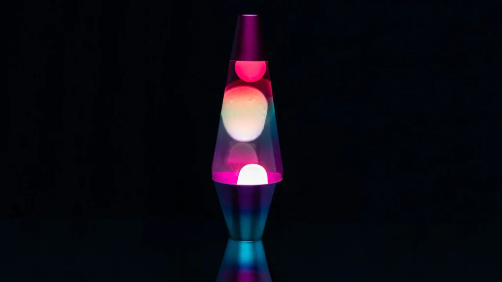 L'histoire fascinante des lampes à lave des années 60
