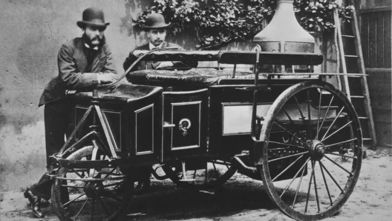 L&rsquo;invention des voitures: Évolution à travers l&rsquo;histoire